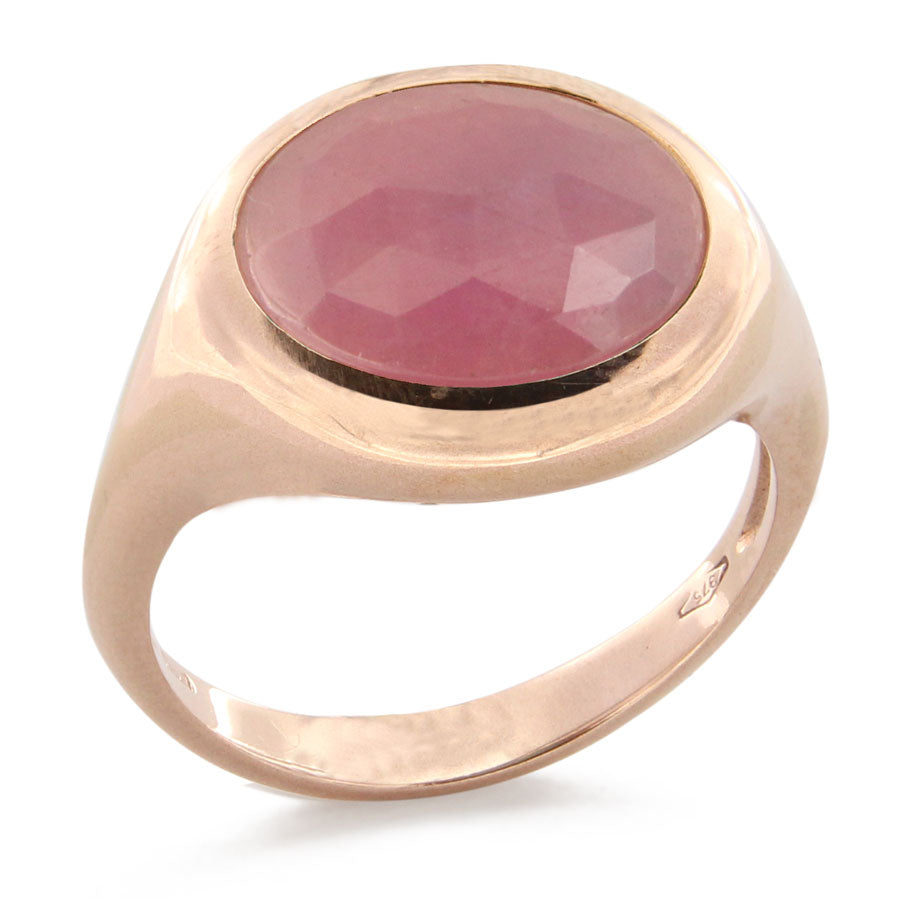 Anello chevalier in oro con zaffiro rosa