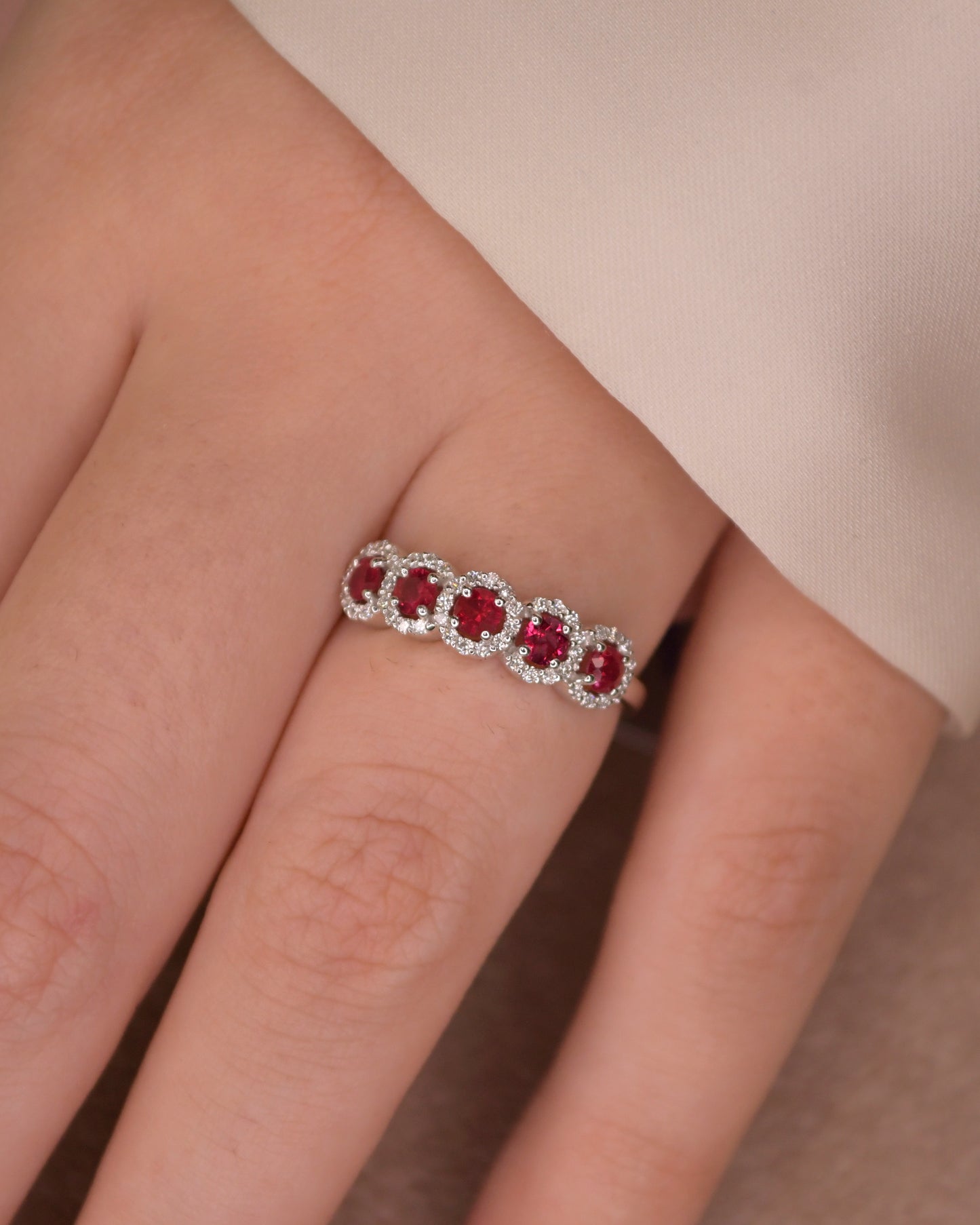 Anello Riviere con Rubini e Diamanti Naturali